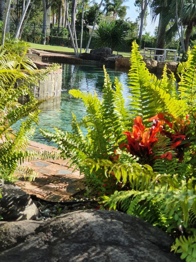 Colonial Palms Motor Inn Airlie Beach Kültér fotó